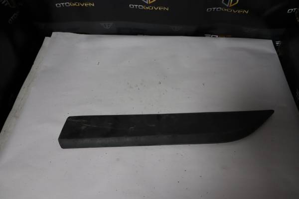 FORD CUSTOM 340 L TREND ÇIKMA PARÇA  ÖN KAPI PLASTİĞİ